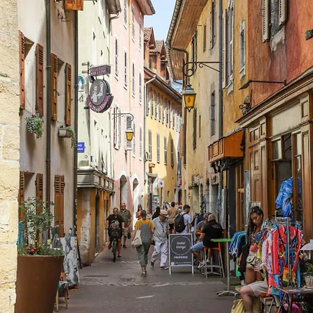'la Maison' House In The Historic Annecy
