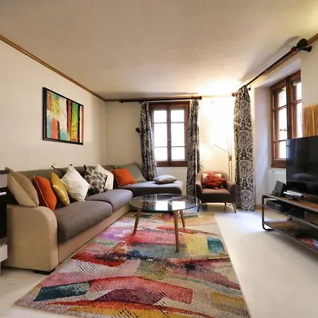 'la Maison' House In The Historic Apartment *